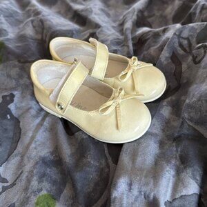 Naturino sandals size 23